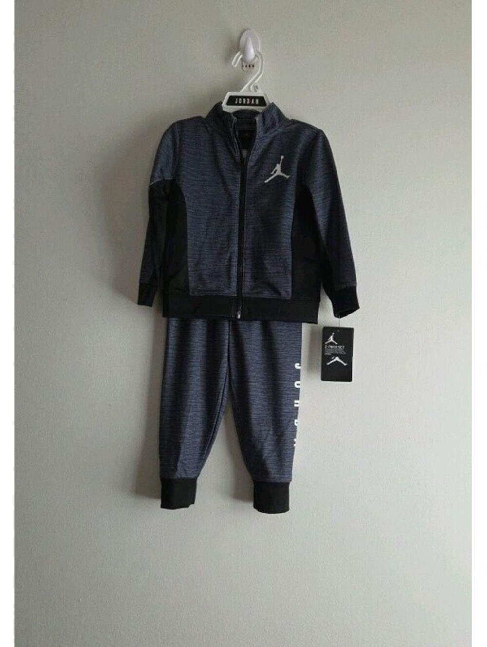 Jordan Boys 2-Piece Tracksuit Set Zip Jacket & Pants Gray/Black 24mo